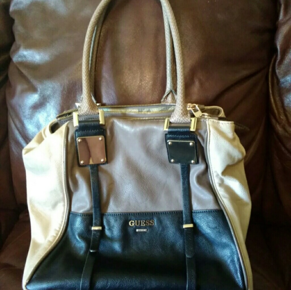 Guess purse